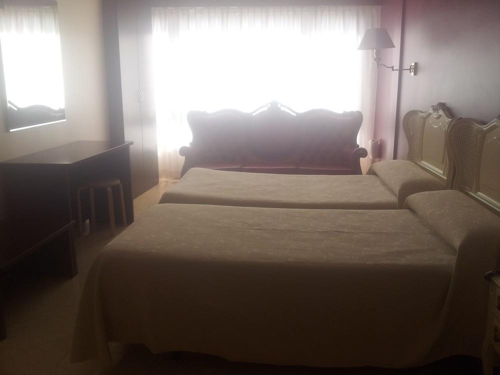 Hotel Artxanda Bilbao, Parking Gratuito En El Exterior Junto Al Hotel (Adults Only) Exteriör bild