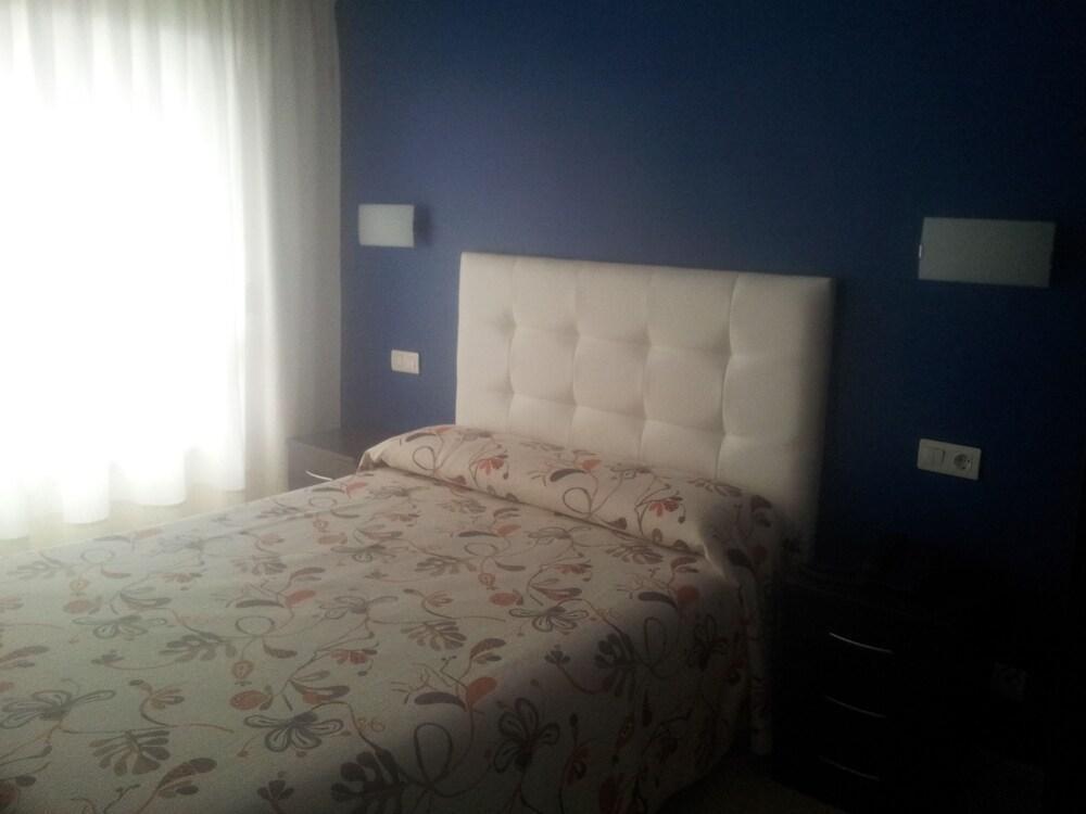 Hotel Artxanda Bilbao, Parking Gratuito En El Exterior Junto Al Hotel (Adults Only) Exteriör bild