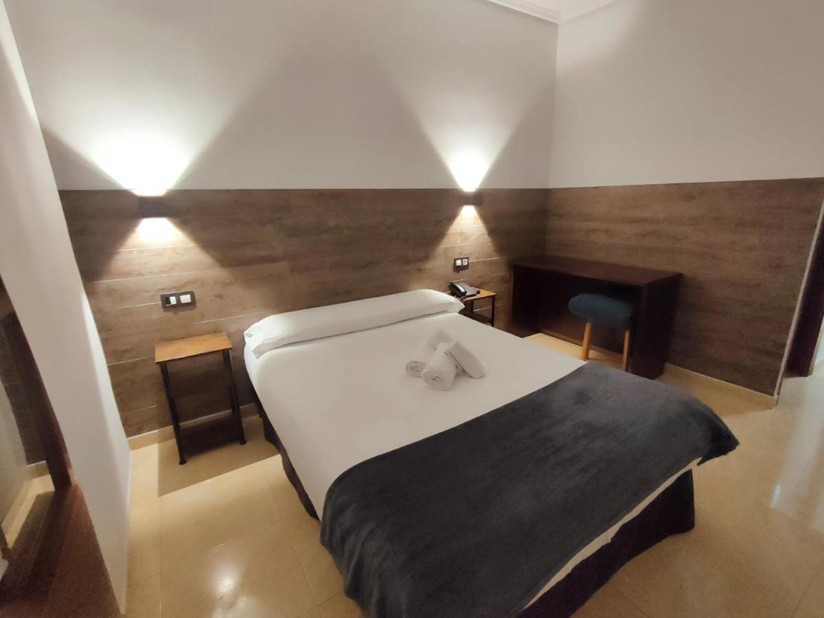 Hotel Artxanda Bilbao, Parking Gratuito En El Exterior Junto Al Hotel (Adults Only) Exteriör bild