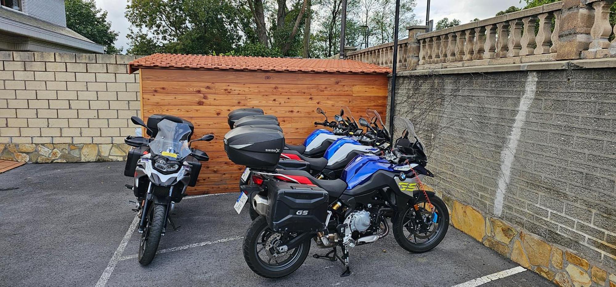 Hotel Artxanda Bilbao, Parking Gratuito En El Exterior Junto Al Hotel (Adults Only) Exteriör bild