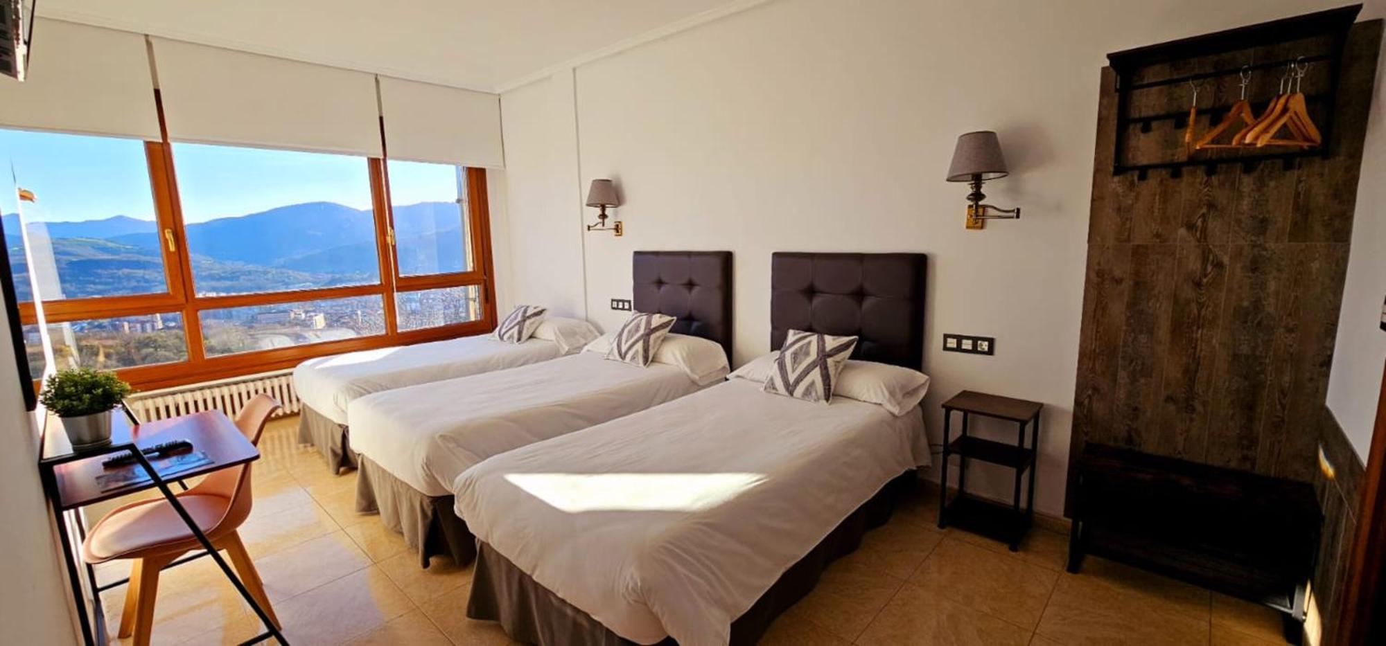 Hotel Artxanda Bilbao, Parking Gratuito En El Exterior Junto Al Hotel (Adults Only) Exteriör bild