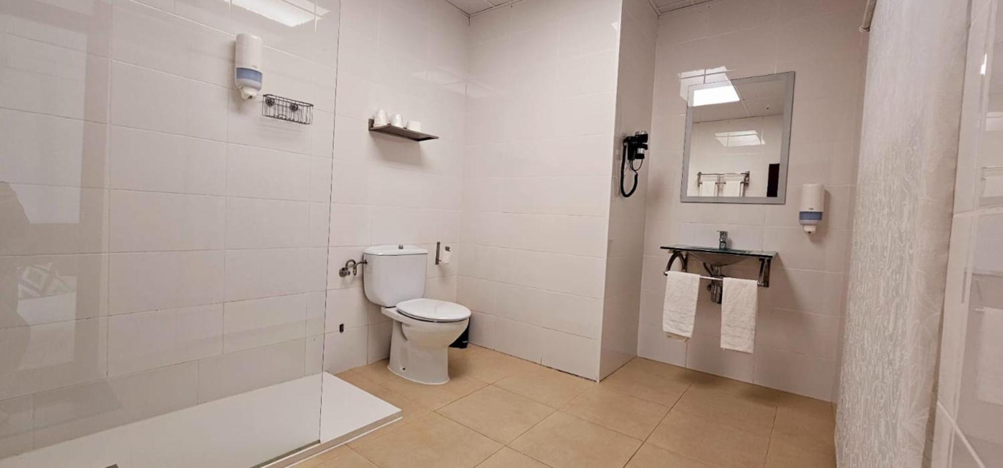 Hotel Artxanda Bilbao, Parking Gratuito En El Exterior Junto Al Hotel (Adults Only) Exteriör bild
