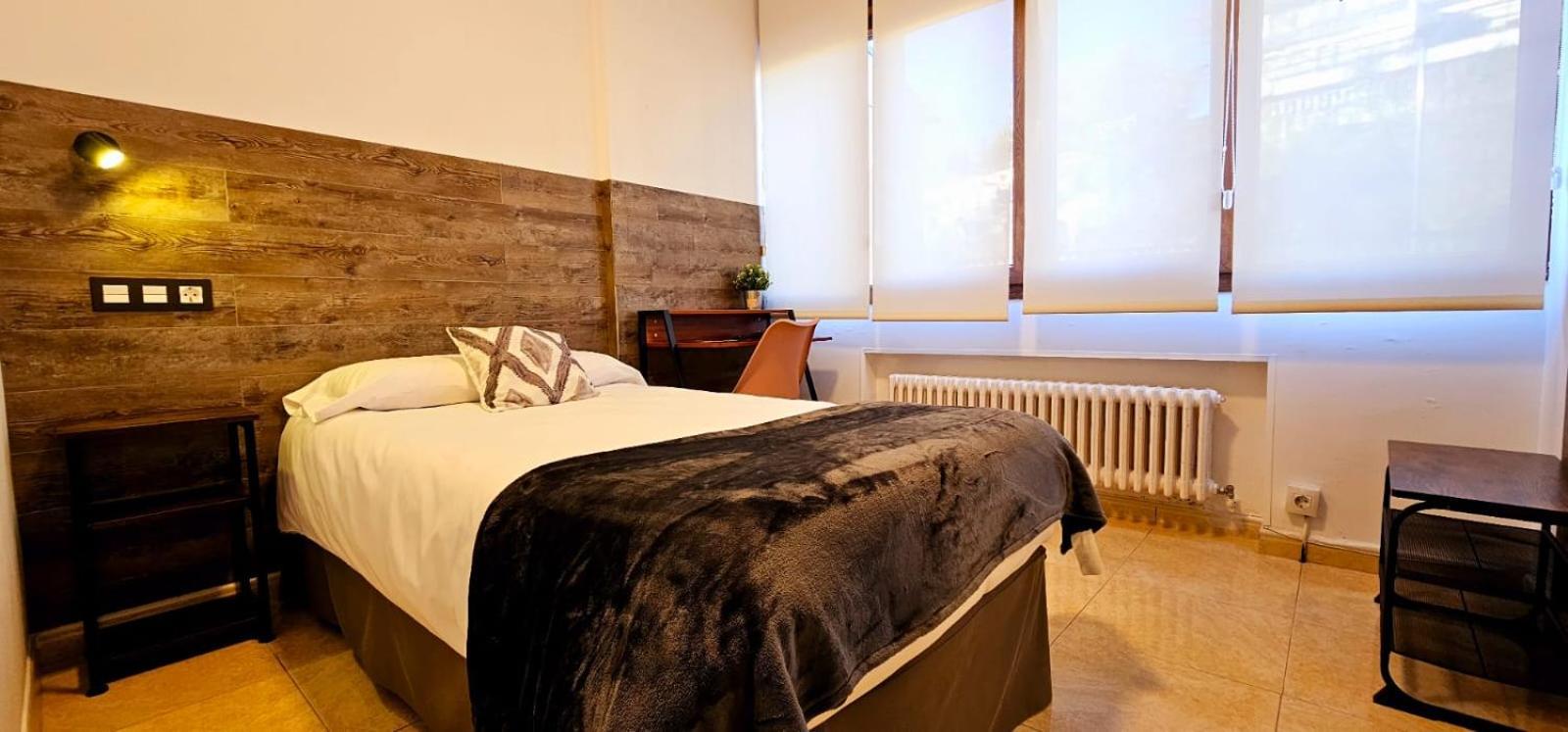 Hotel Artxanda Bilbao, Parking Gratuito En El Exterior Junto Al Hotel (Adults Only) Exteriör bild